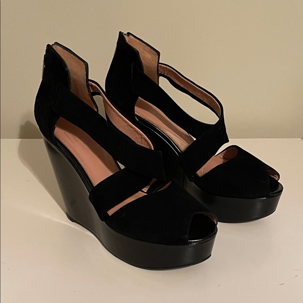 Robert Clergerie Black Platform Wedges sz 39